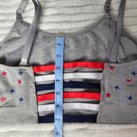 Red White Blue Star Print Bralette Gray Strappy Back Crop Top Patriotic M - Picture 7 of 7